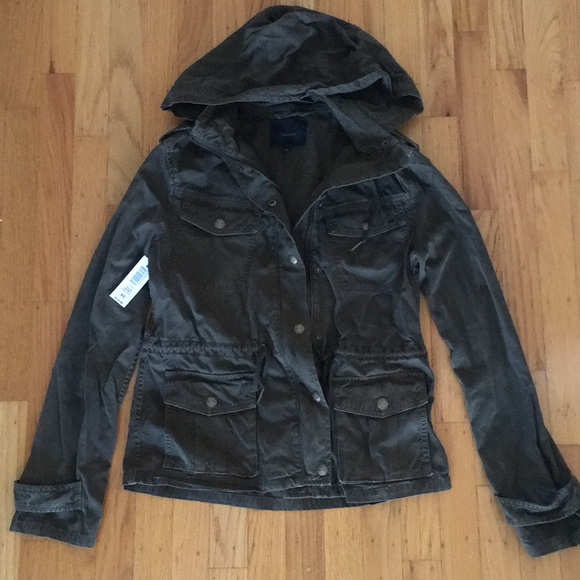 NWT Talula Aritzia Troop Jacket Dark Olive XS
